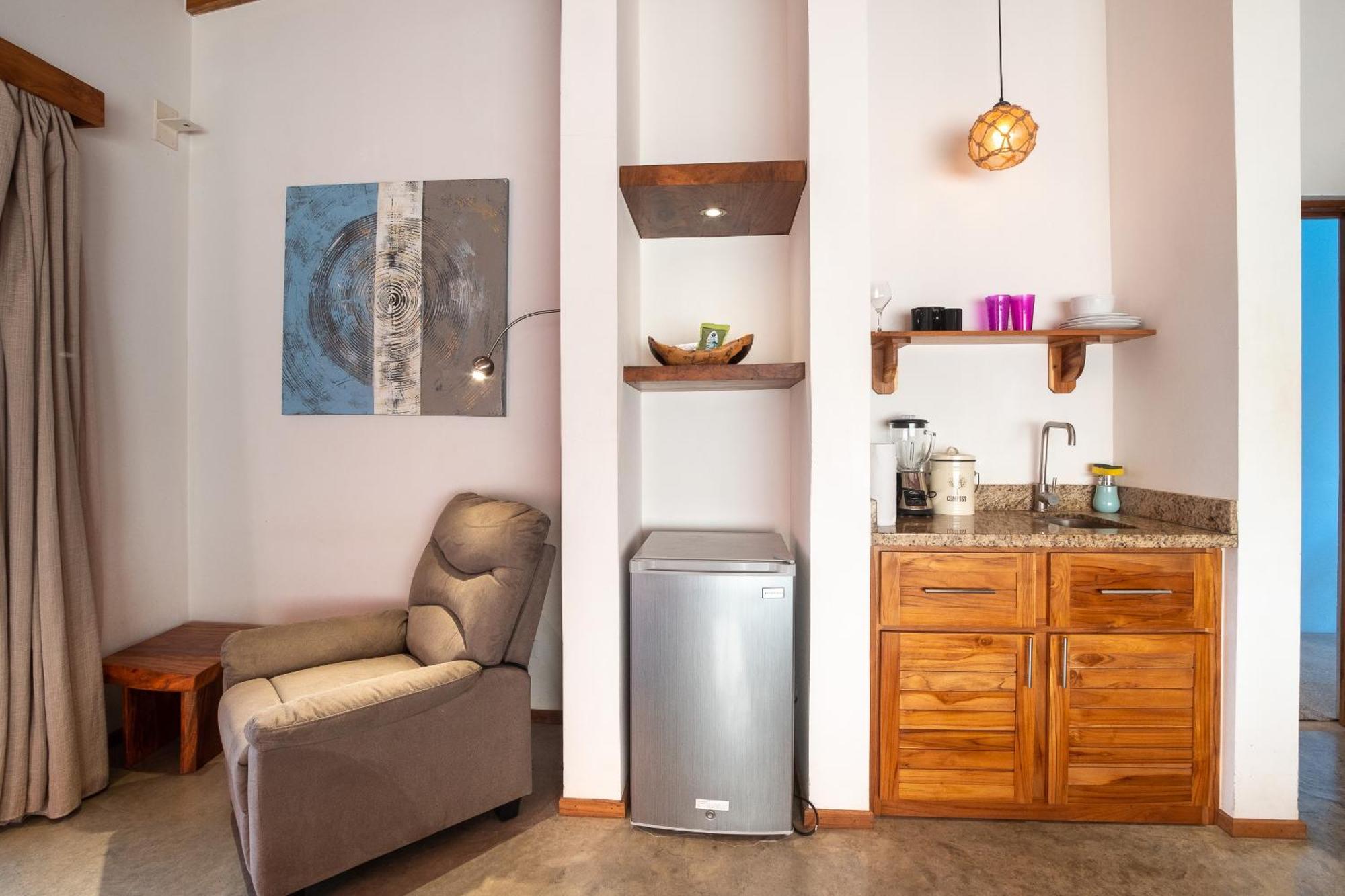 נוסארה Iluminar Beachfront Suites מראה חיצוני תמונה