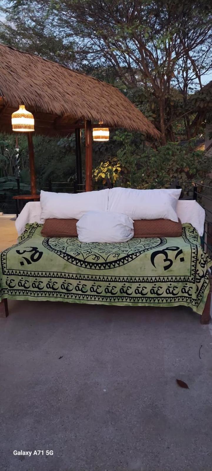 נוסארה Iluminar Beachfront Suites מראה חיצוני תמונה